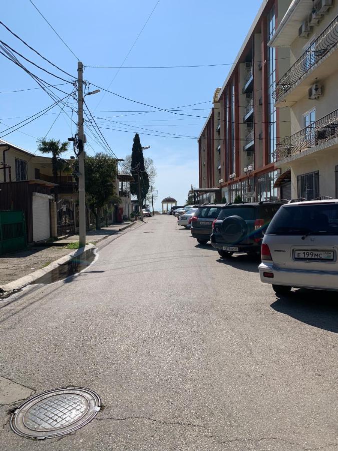 Guest House Aphyn Leto Gagra Exterior foto